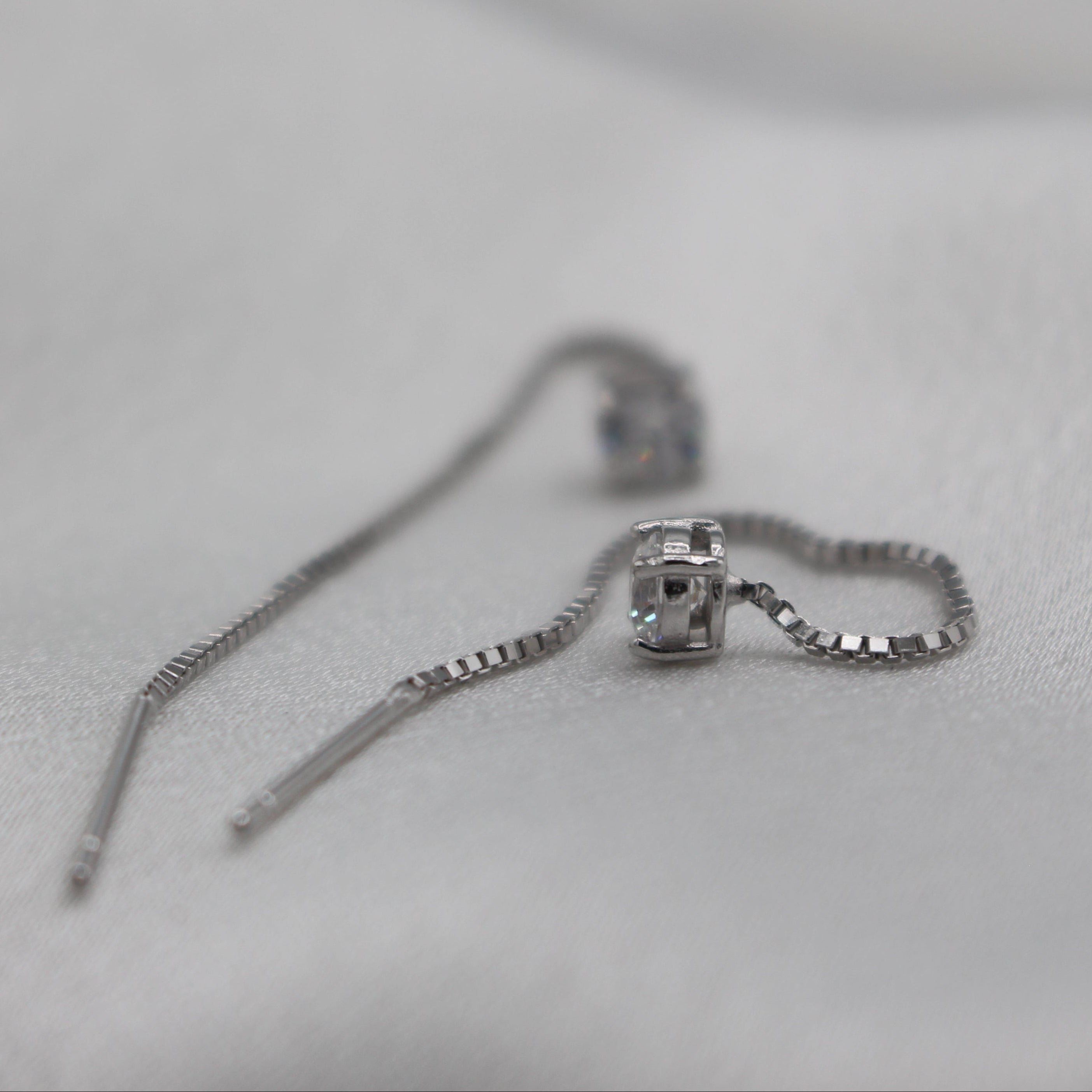 Orecchino Shiny Bianco